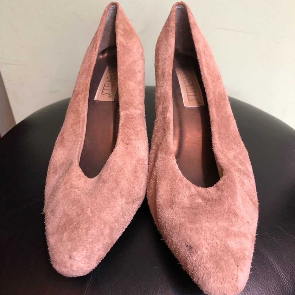 Annewells Tan Suede Slip-ons